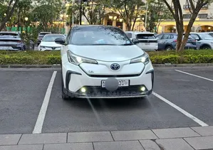 Toyota C-HR 2022 White