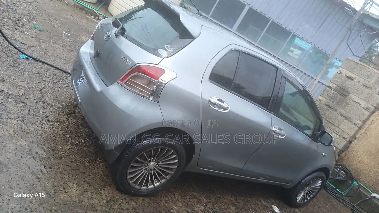 Toyota Yaris 2007 Gray