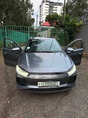 BYD E2 43 kWh 94 hp FWD 2025 Gray