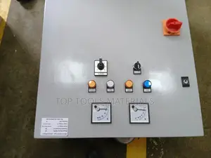 ፡የሶስት-ፌዝ (Three-Phase) ኤሌክትሪክ ሞተር መቆጣጠሪያ ፓነል (Motor Control Panel)