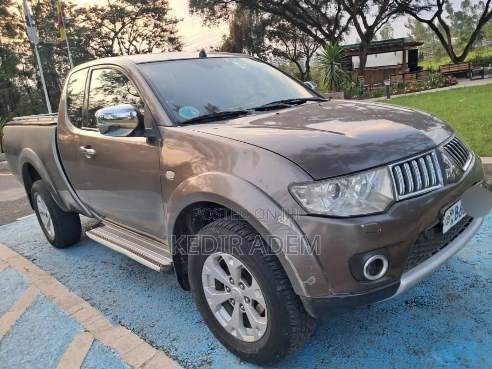 Mitsubishi L200 2007 Gray