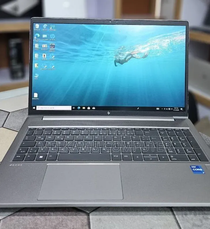 New Laptop HP ZBook 15 16GB Intel Core i7 SSD 1T