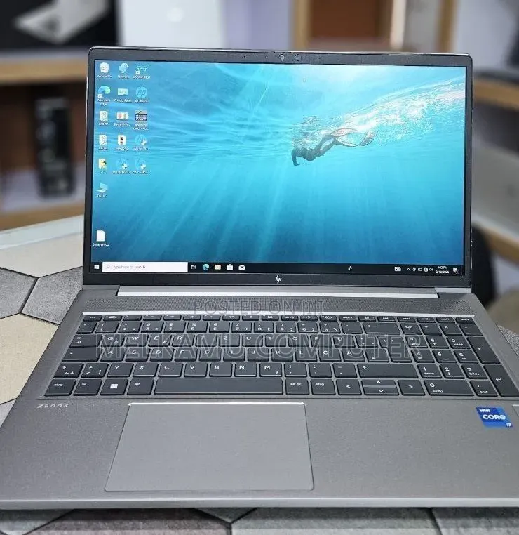 New Laptop HP ZBook 15 16GB Intel Core i7 SSD 1T