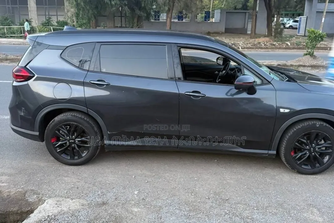 Chevrolet Orlando 2024 Matt Black