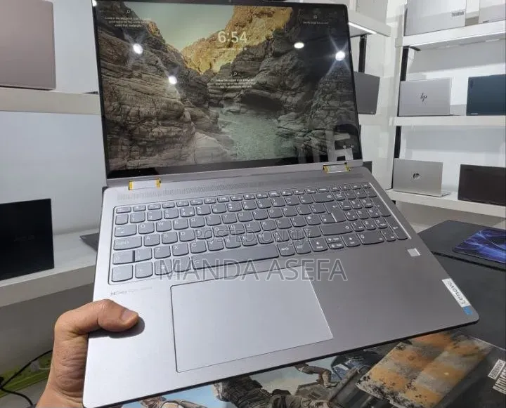 New Laptop Lenovo 16GB AMD Ryzen 7 SSD 1T