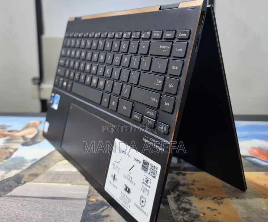 New Laptop Asus Zenbook 14 16GB Intel Core i7 SSD 512GB