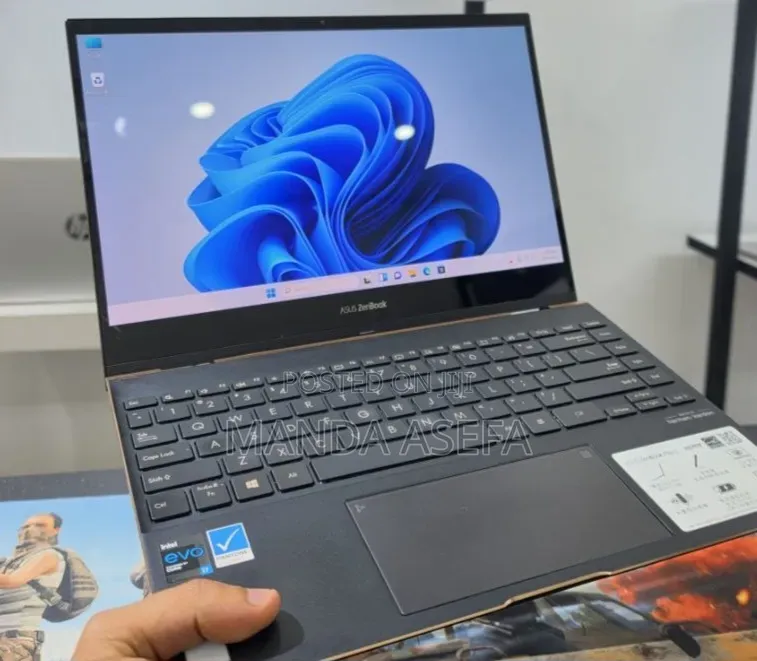 New Laptop Asus Zenbook 14 16GB Intel Core i7 SSD 512GB