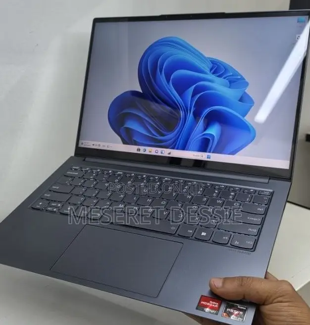 New Laptop Lenovo Yoga 2 16GB AMD Ryzen 7 SSD 512GB