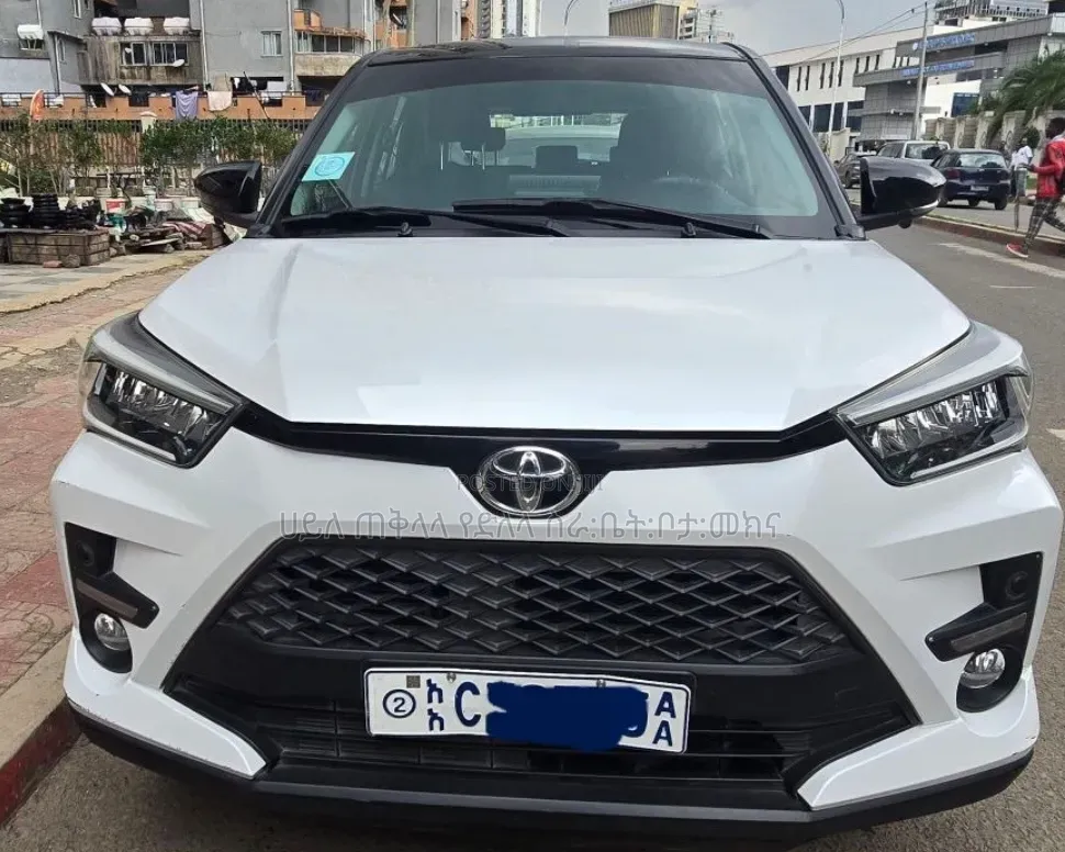Toyota Raize 2022 White