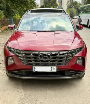 Hyundai Tucson 2022 Red