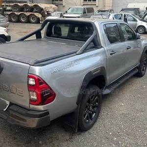 Toyota Hilux 2022 Silver