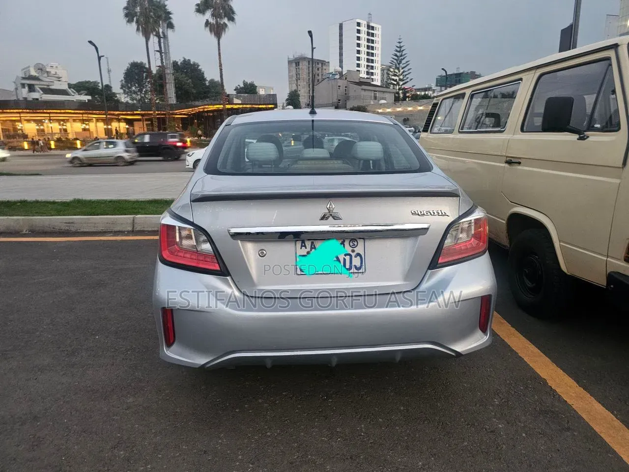 Mitsubishi Attrage 2022 Silver