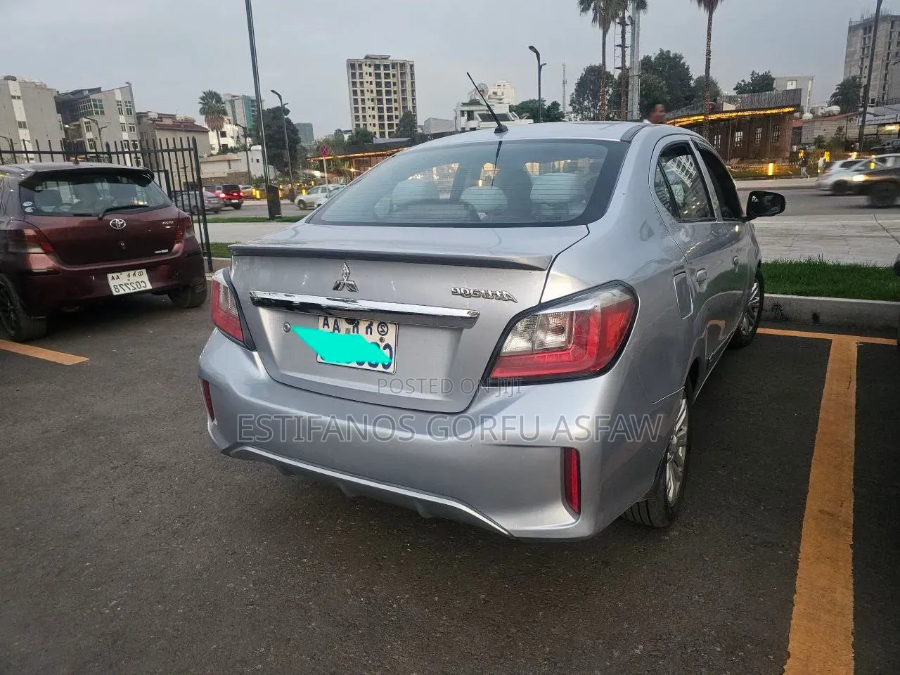 Mitsubishi Attrage 2022 Silver