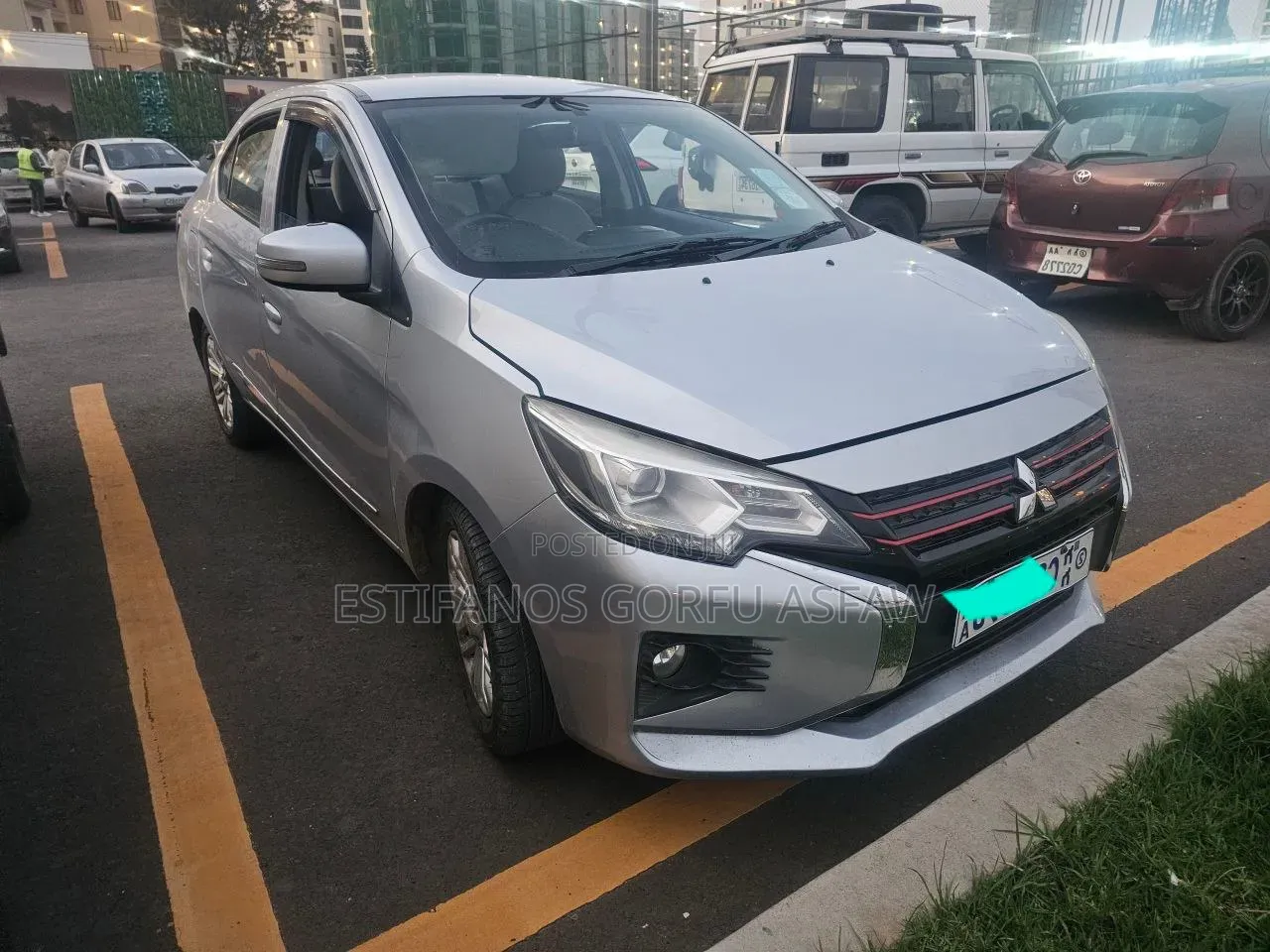 Mitsubishi Attrage 2022 Silver