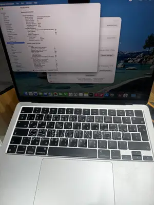 Laptop Apple MacBook Air 2022 M2 24GB Apple M2 SSD 2T