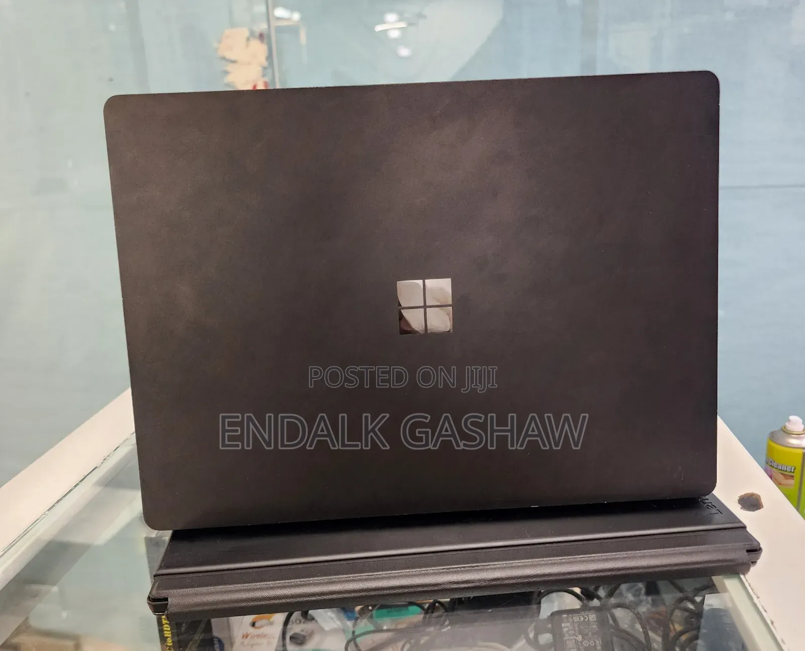 New Laptop Microsoft Surface Laptop 3 8GB Intel Core i5 SSD 256GB