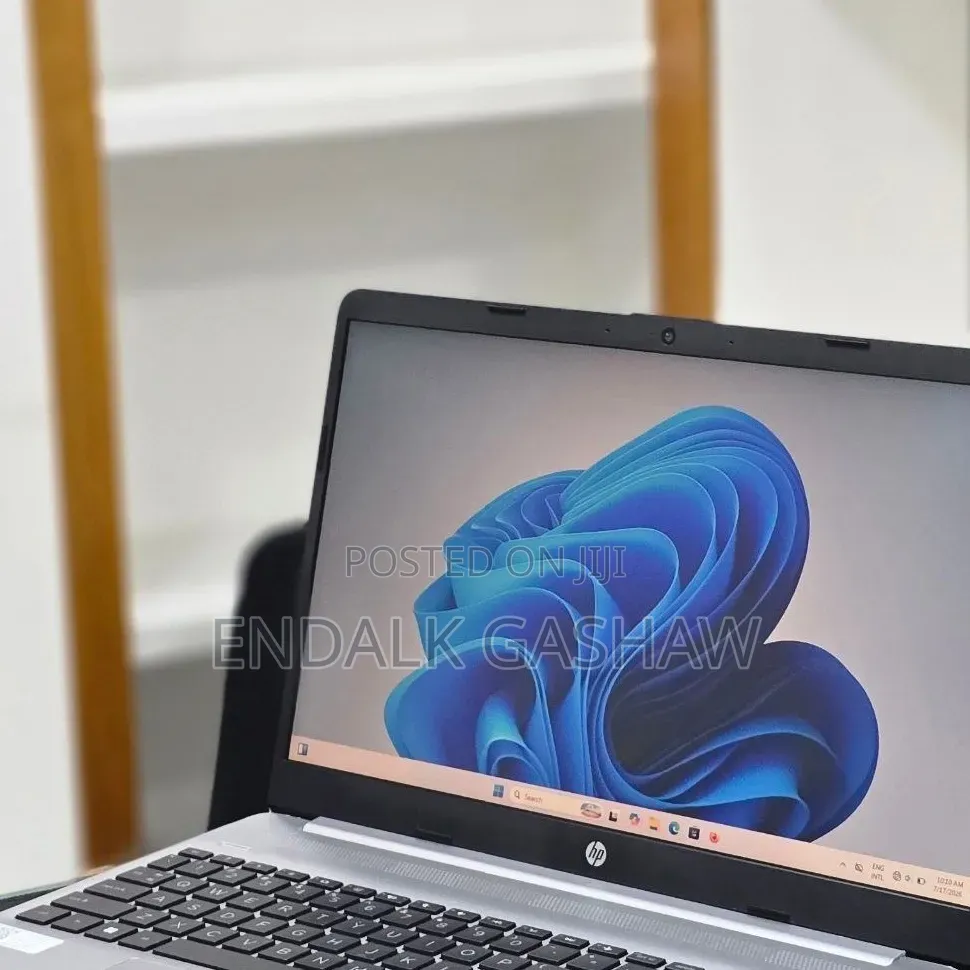New Laptop HP Stream Notebook 8GB Intel Core i7 SSD 512GB