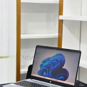 New Laptop HP Stream Notebook 8GB Intel Core i7 SSD 512GB
