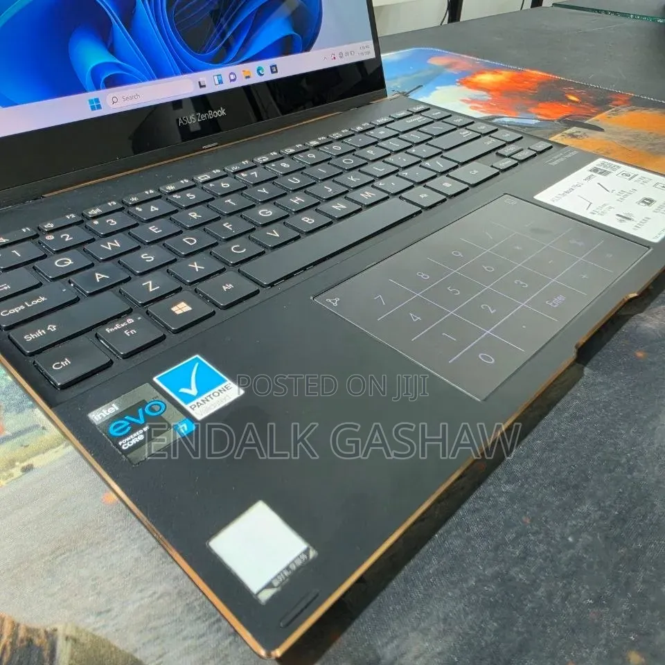 New Laptop Asus Zenbook 14 16GB Intel Core i7 SSD 512GB