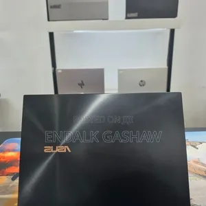 New Laptop Asus Zenbook 14 16GB Intel Core i7 SSD 512GB