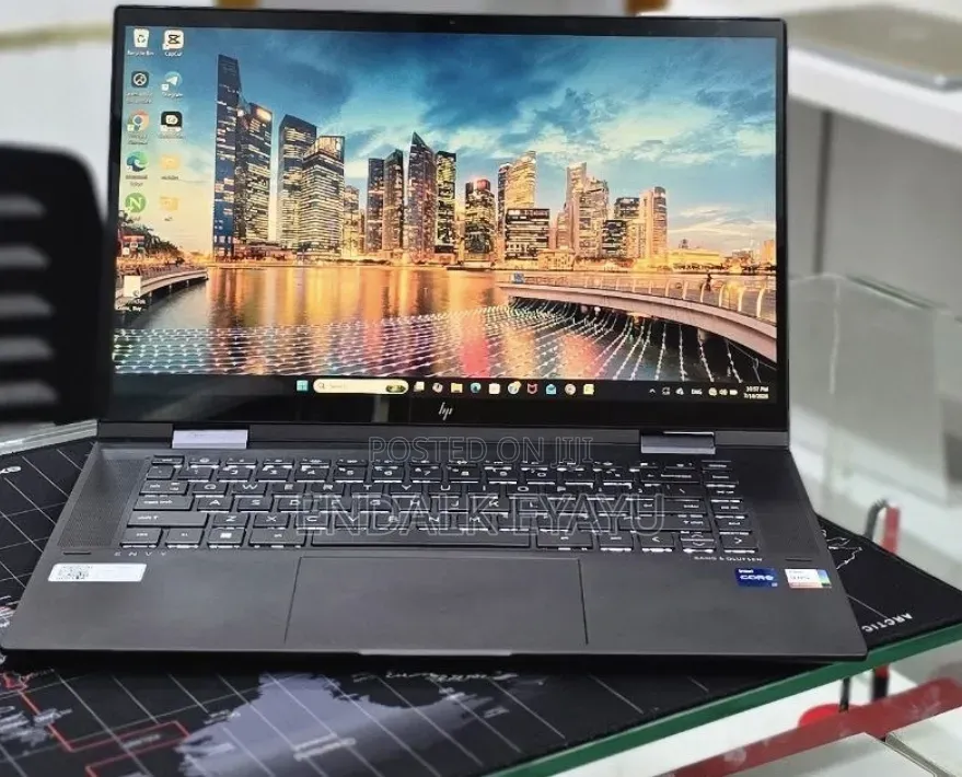 New Laptop HP Envy x360 16GB Intel Core i7 SSD 512GB