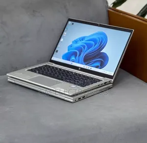 New Laptop HP EliteBook 830 G8 16GB Intel Core i7 SSD 512GB