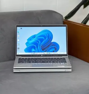 New Laptop HP EliteBook 830 G8 16GB Intel Core i7 SSD 512GB