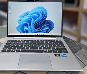 New Laptop HP EliteBook 830 G9 16GB Intel Core i5 SSD 512GB