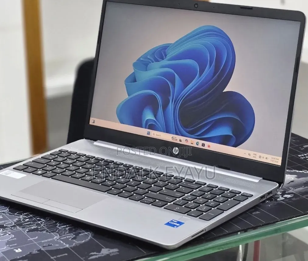 New Laptop HP 8GB Intel Core i5 SSD 512GB