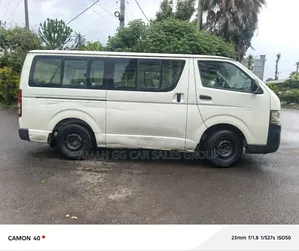 Toyota HiAce 2008 White