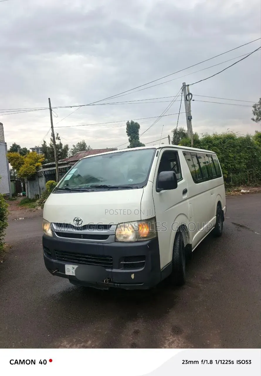 Toyota HiAce 2008 White