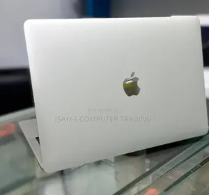 New Laptop Apple MacBook Pro 2019 8GB Intel Core i7 SSD 256GB