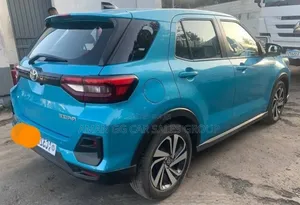 Toyota Raize 2022 Blue