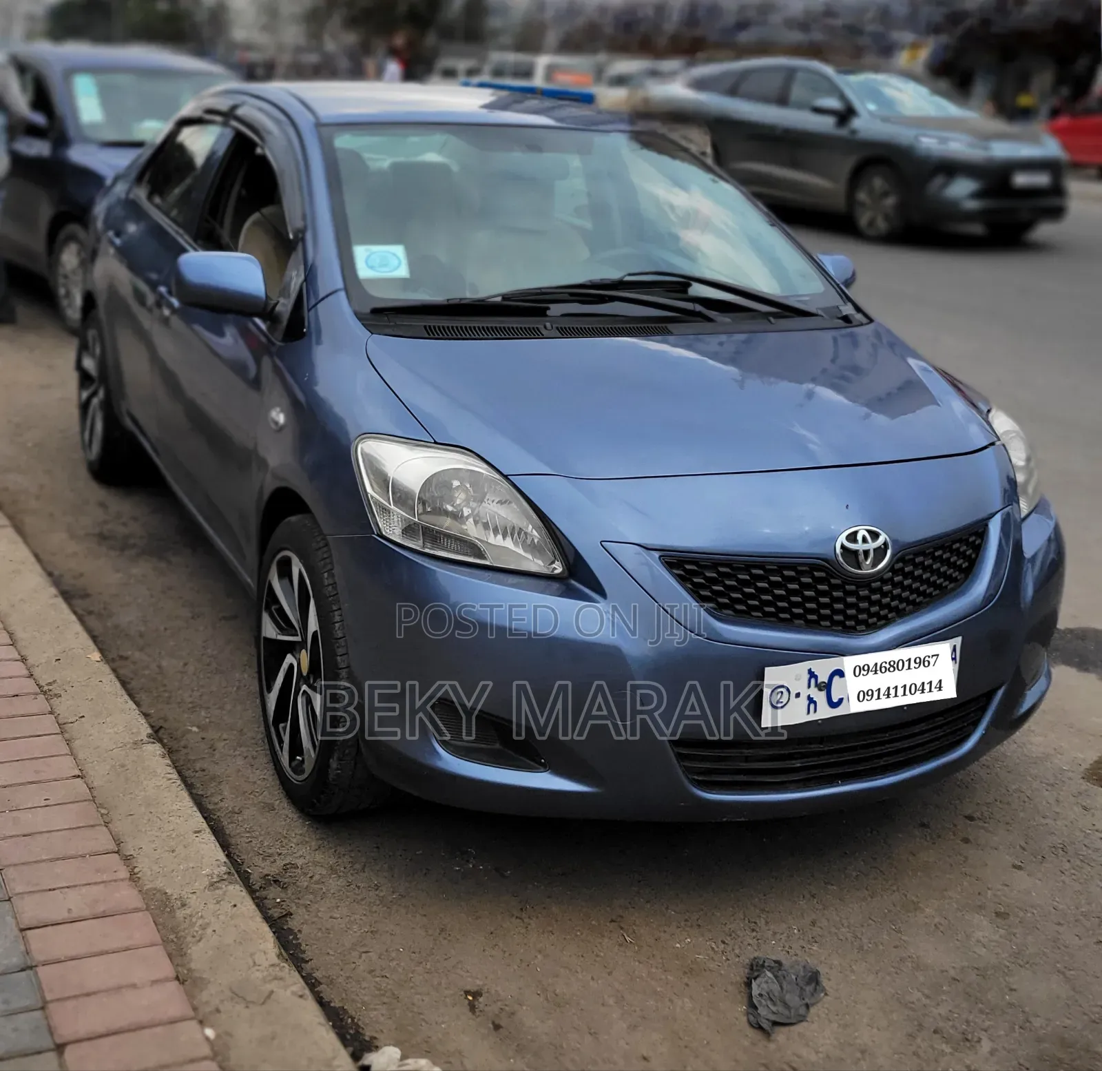 Toyota Yaris Base Hatchback 5dr 2010 Blue