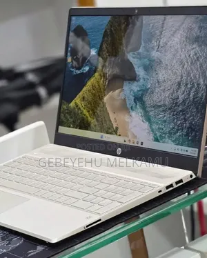 New Laptop HP Pavilion 15 8GB Intel Core i5 SSD 512GB