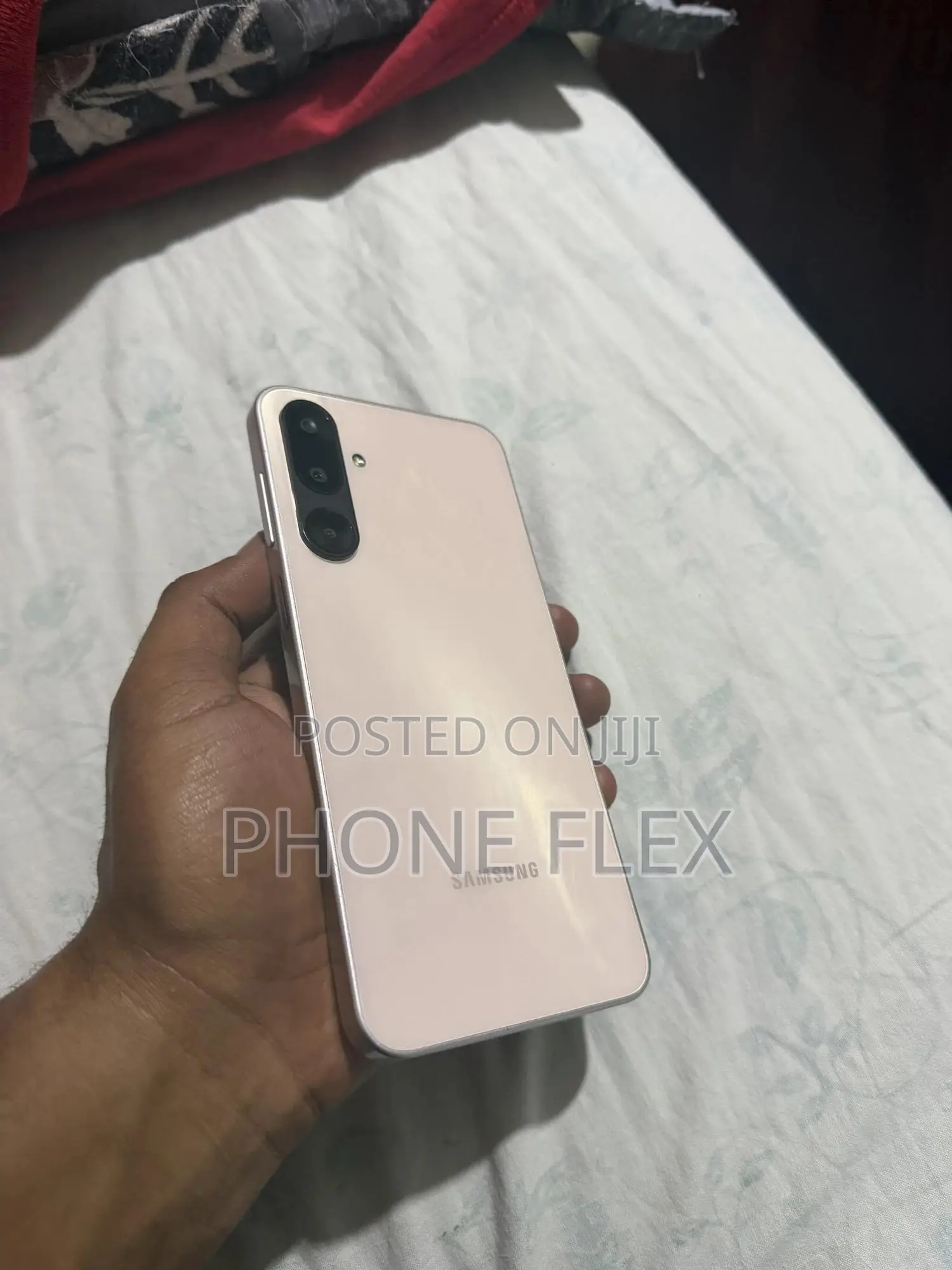 New Samsung Galaxy M16 128 GB Gold