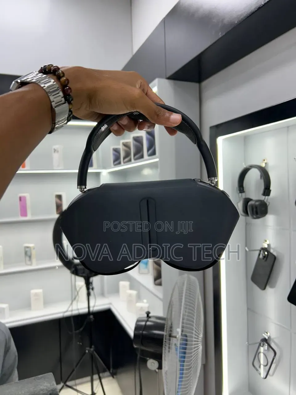 AirPods Max