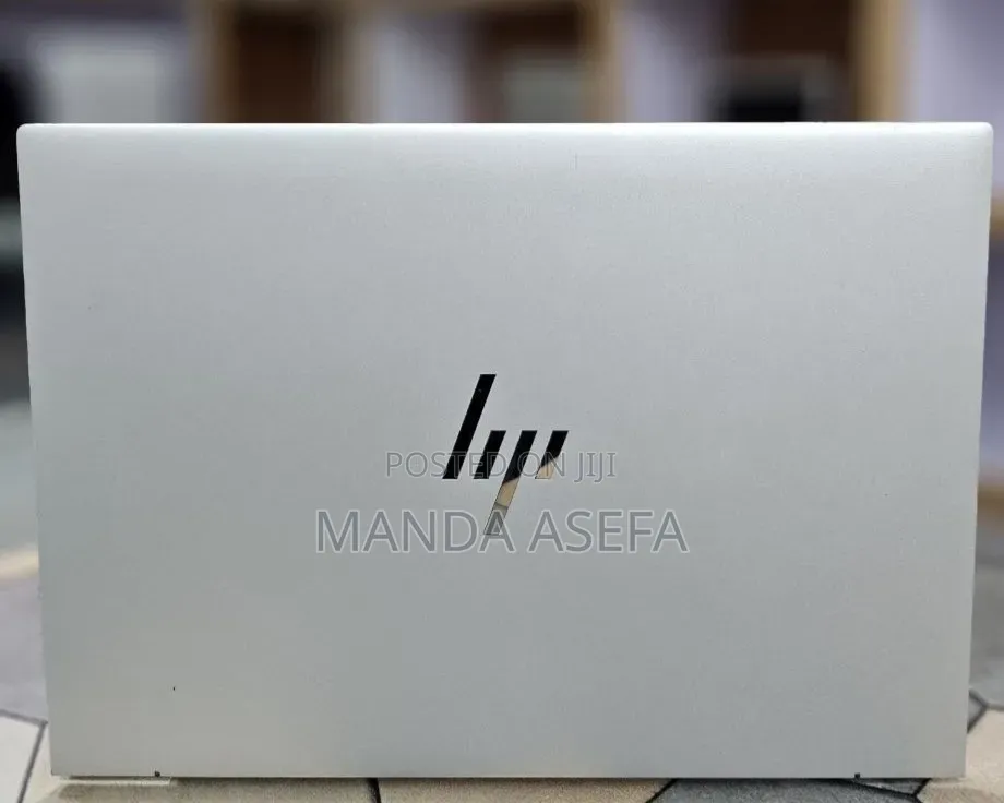 New Laptop HP EliteBook 830 G8 16GB Intel Core i5 SSD 512GB