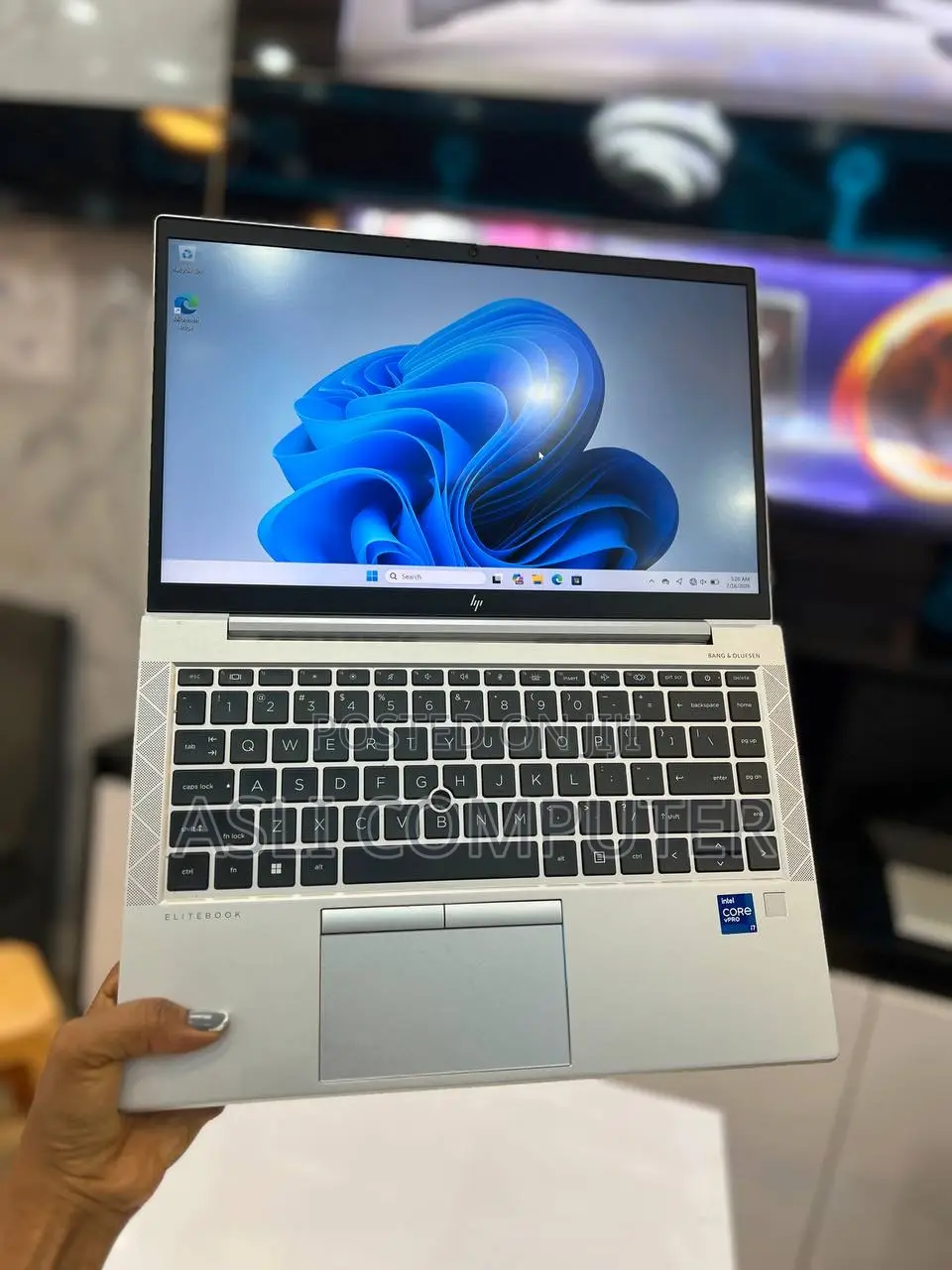 New Laptop HP EliteBook 840 G8 16GB Intel Core i7 SSD 512GB