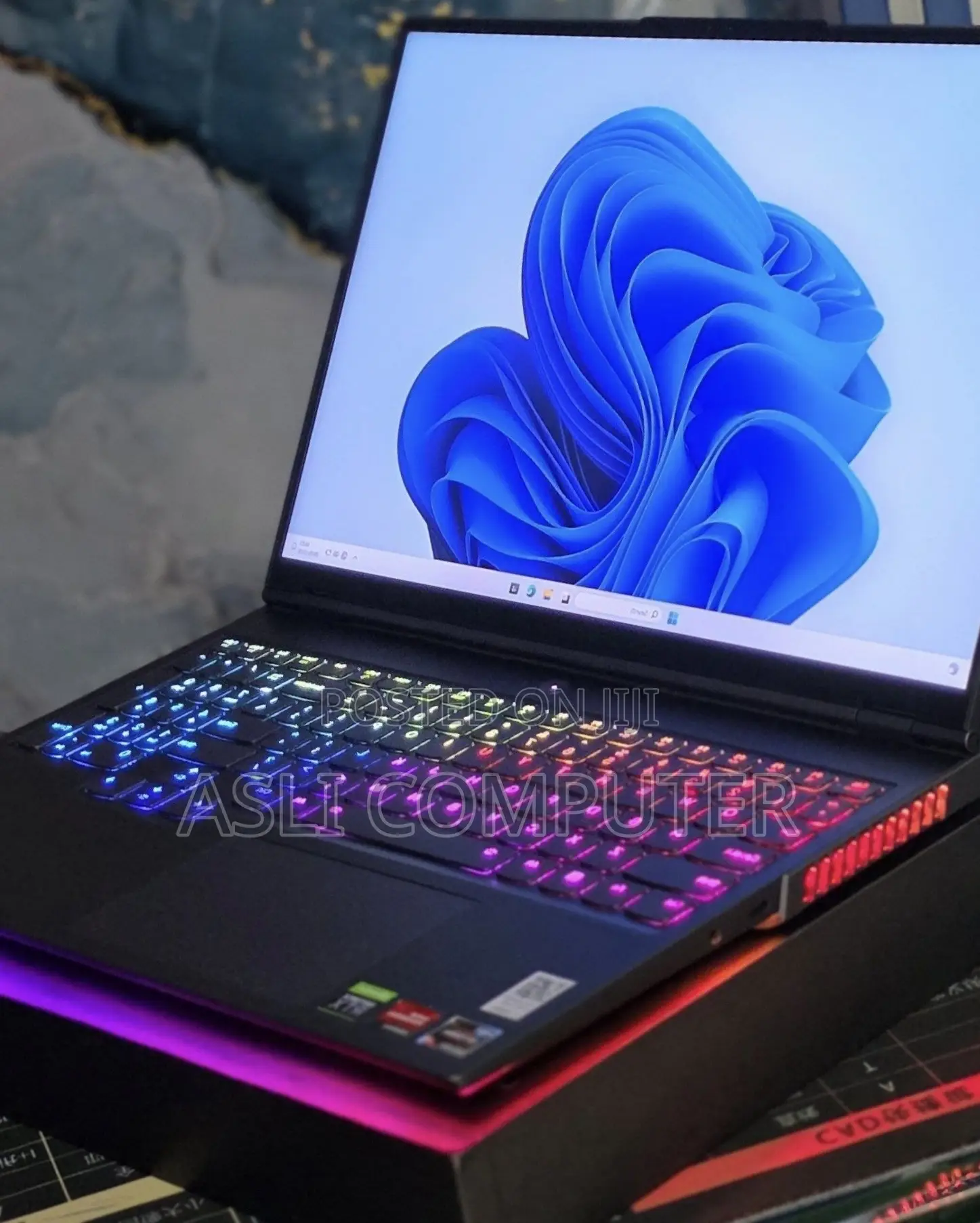 New Laptop Lenovo Legion 5 32GB AMD Ryzen 9 SSD 1T