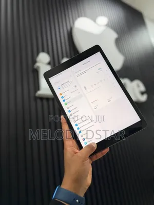 Apple iPad Air 128 GB Silver