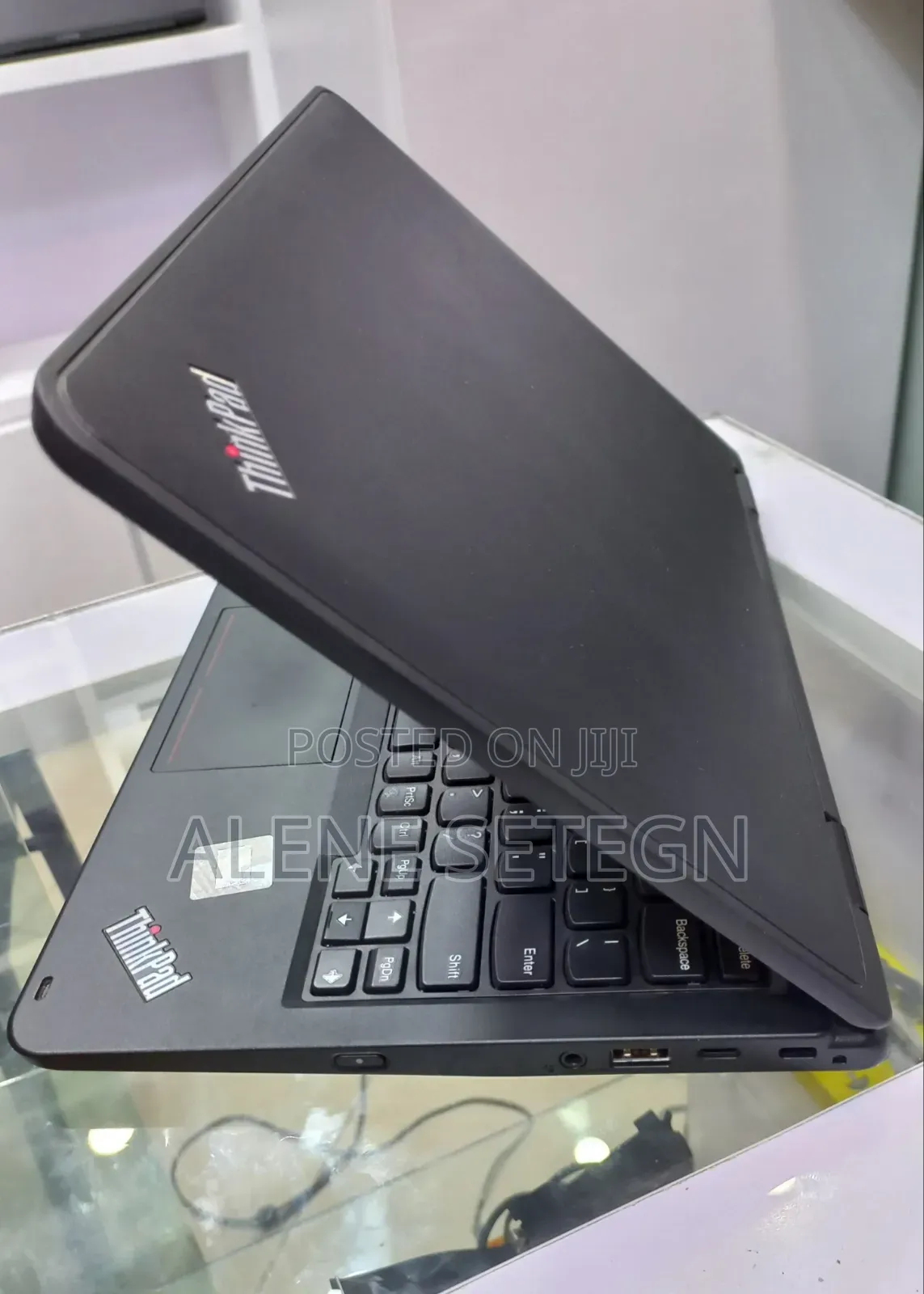 New Laptop Lenovo Yoga 11e 8GB Intel Core 2 Quad HDD 128GB