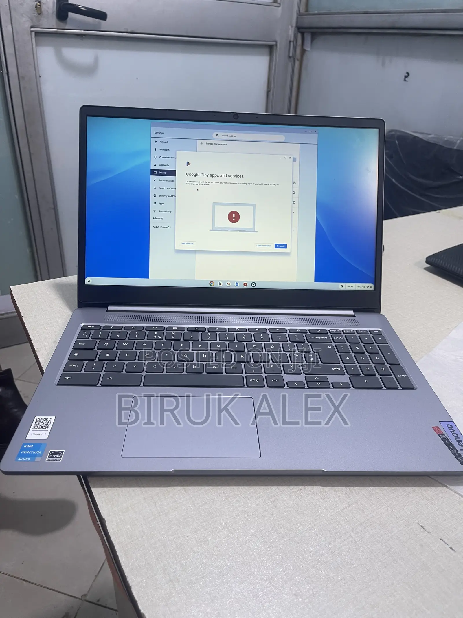 New Laptop Lenovo Chromebook C330 4GB Intel Pentium SSD 128GB