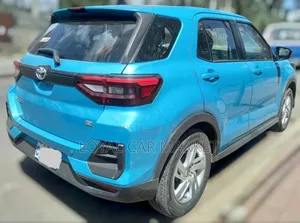 Toyota Raize 2022 Blue