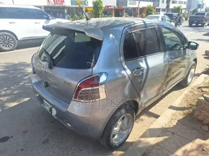 Toyota Vitz 2007 Gray