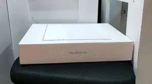 New Laptop Apple MacBook Air 2025 M4 16GB Apple M4 SSD 512GB