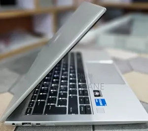 New Laptop HP EliteBook 830 G9 16GB Intel Core i5 SSD 512GB
