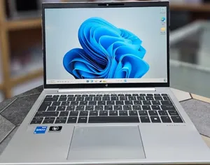 New Laptop HP EliteBook 830 G9 16GB Intel Core i5 SSD 512GB