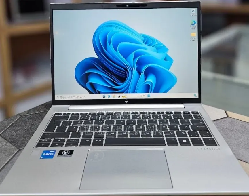 New Laptop HP EliteBook 830 G9 16GB Intel Core i5 SSD 512GB