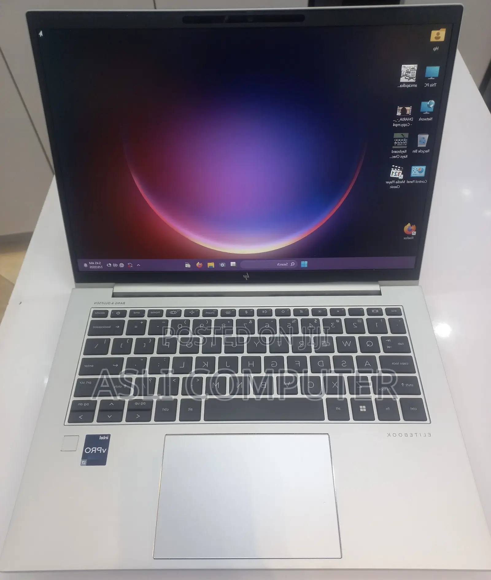 New Laptop HP EliteBook 840 G11 16GB Intel Core i7 SSD 512GB